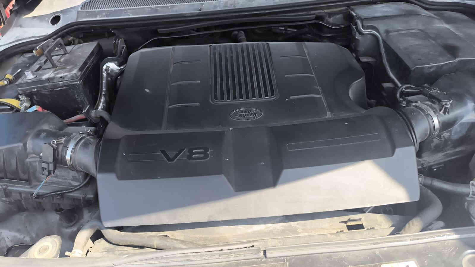 السلام عليكم يتوفر ادوات رانج روفر موديل 2008 /2012 سوبر/عادي
العنوان السليمانية المنطقة الصناعية خلف كراج بغداد القديم لأي استفسار يرجى الاتصال على الأرقام التالية
 ***********
***********
