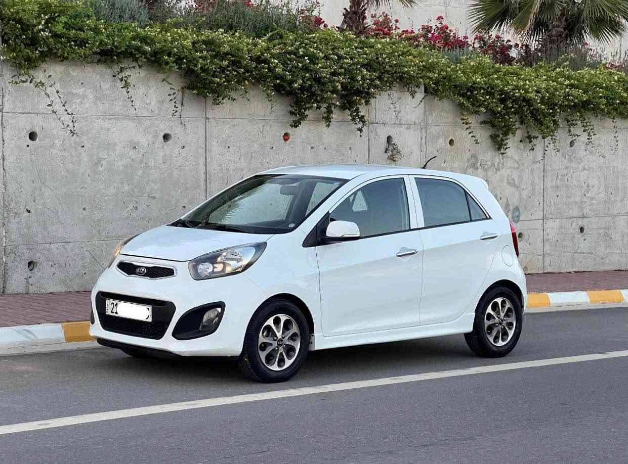 Kia Picanto 2013  - کیا پیکانتۆ
مواسەفات
٤ پستۆنی 
Abs
(گێر ئۆتۆماتیک)
سوکان ڤۆلێۆم 
بلوتووز AUX.USB
ئاوێنە کارەبا 
قفڵ مەرکەزی 
٤ جام کارەبا و ئۆتۆ
تحکوماتی سوکان 
زۆر مواسەفاتیکە
 ١٣١ هەزار کیلۆمەتر  ڕۆشتوە 
گێر و مەکینەی نەکراوەتەوە 
 ( بێ بۆیاخە ) 
‏٢ PDR بچوکی هەیە 

٤ تایەی تازە ڕۆن و فلتەر و تەقە و ڕەقە و کارەبایەت بەشەرت
  (سەنەوی تا ٢٠٢٨ ) تازەیە  تەحویل بەشەرت 

ناونیشان : سلێمانی 
0770 120 91 91 السليمانية, العراق
