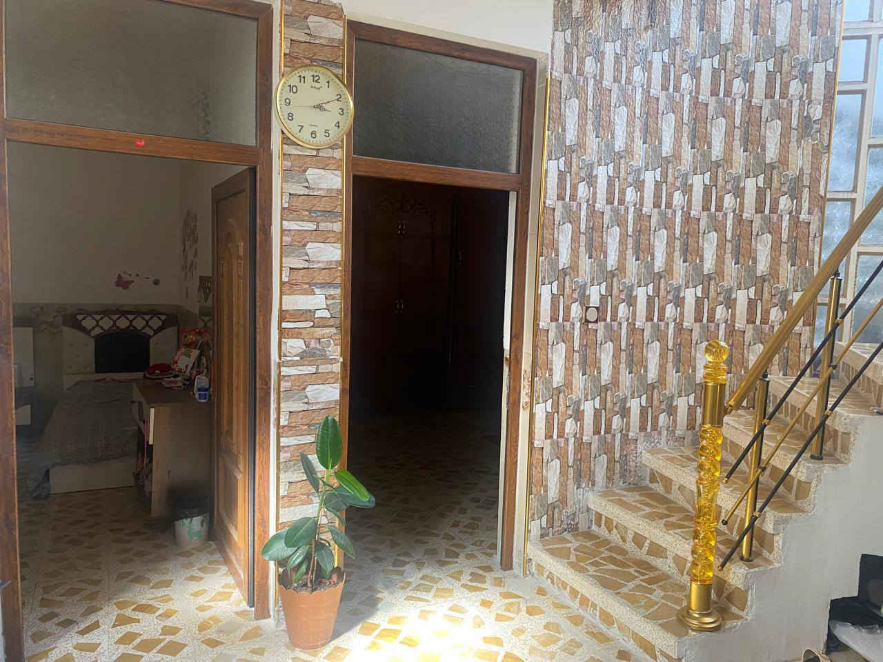 عروض مكتب انوار الخير
دار للبييع قوسيات حي زيتون
مساحه ٢٢٠ متر طابق واحد
استقبال ومطبخ وهول وغرفتيين نوم وصحيات 
زراعي نموذج ٢٥ حق تصرف
***********
***********
