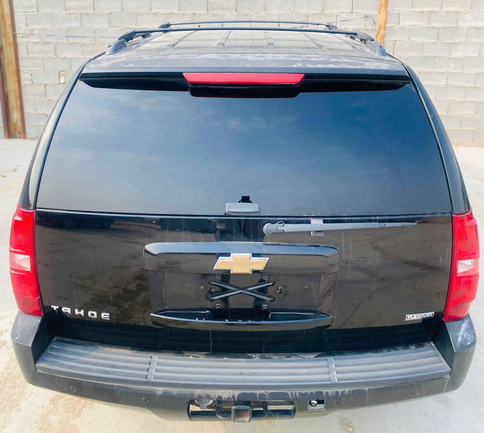 السلام عليكم للبيع
تاهو اللون اسود 
١. تاهو مديل ٢٠٠٨  LTZ مكفولة كص وفتح وتفصيخ كير مكينه والسيارة جاهزه وكلشي بيه شغال 
تشغيل عن بعد 
تتدفئه و تبريد
فور ويل + الدشبول طافي حتى السيرفز 
تايرات جدد حدادية جديده
ويل بيه اصلي ابو ٨ اوراق السيارة شغل وطلع وين ماتريد. التواجد ميسان
السعر ١١٥ ومن تجي وتشوف اذا لكيت هي سيارة جاهزه اخذه ابلاش
رقم الهاتف ***********
