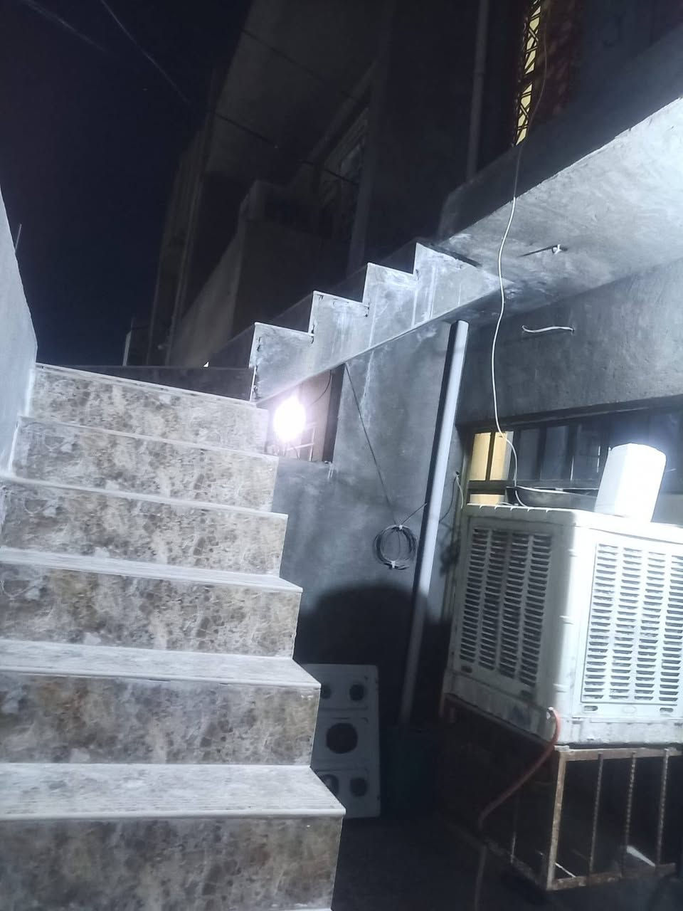 بيت للبيع طابقين طابق ثاني معزول
100م زراعي سند 25 رقم أبو بيت***********
شهداء البياع شرطة خامسة قرب جامع معاذ أبن جبل
110 وبيه مجال للشراي 100ينباع بغداد, العراق
