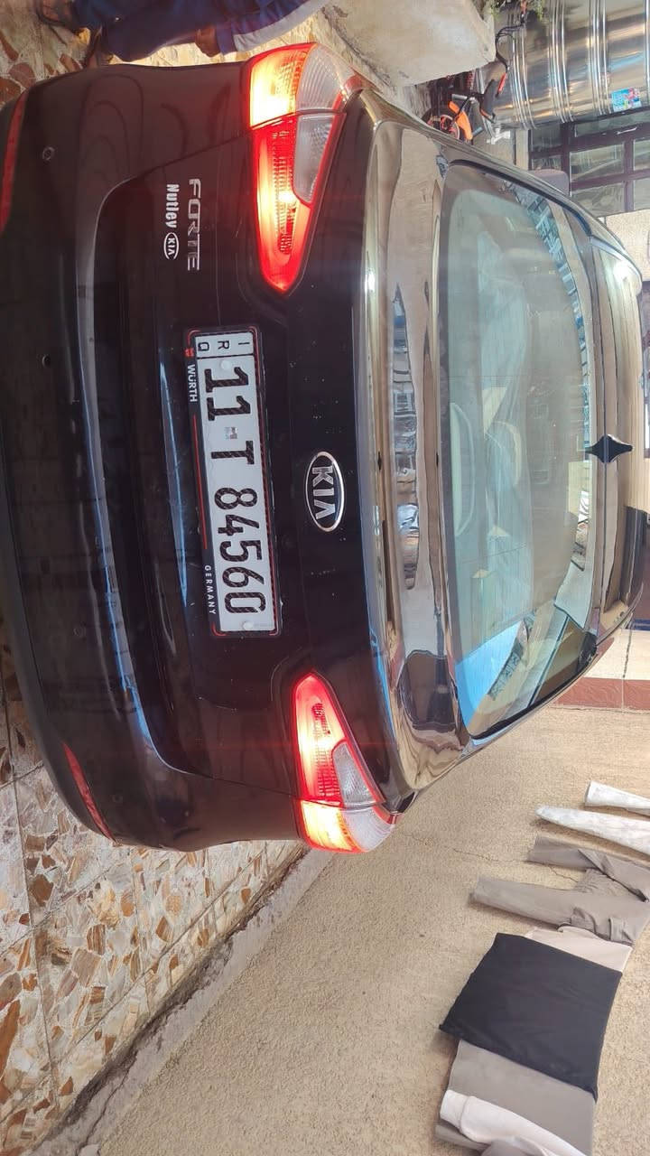 سلام عليكم
كيا فورتي 2016
مع منظومة غاز 
والظربه جاملغ خلفي بدون صندوق

والسونار مرفق بل صور بدون دواخل 
ماشيه 82
مكينه وكير كفاله 
صدر امامي خلفي جديد
تبريد ثلج 
مانقصه شي السياره 
معروضه 120وبيه مجال 
مكيمنه 1800 دوش المرغوب 
مكاني بغداد 
***********
