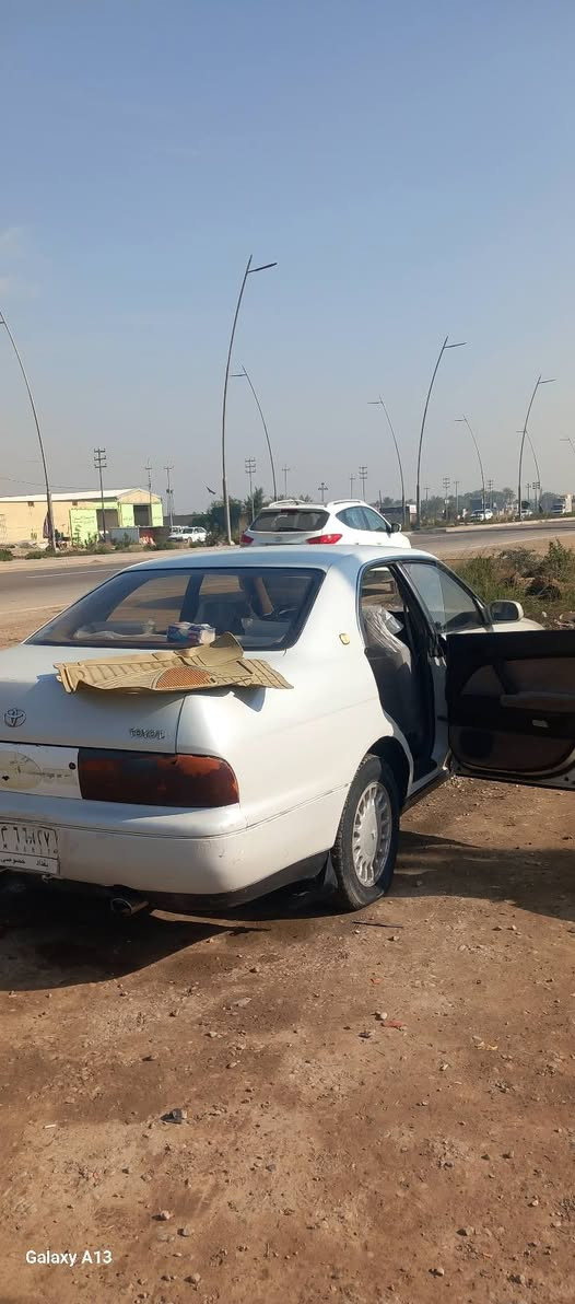 السلام عليكم بطة للبيع رقم بغداد مكاني بعقوبة مصبوغة السعر٥١ للاتصال ***********
