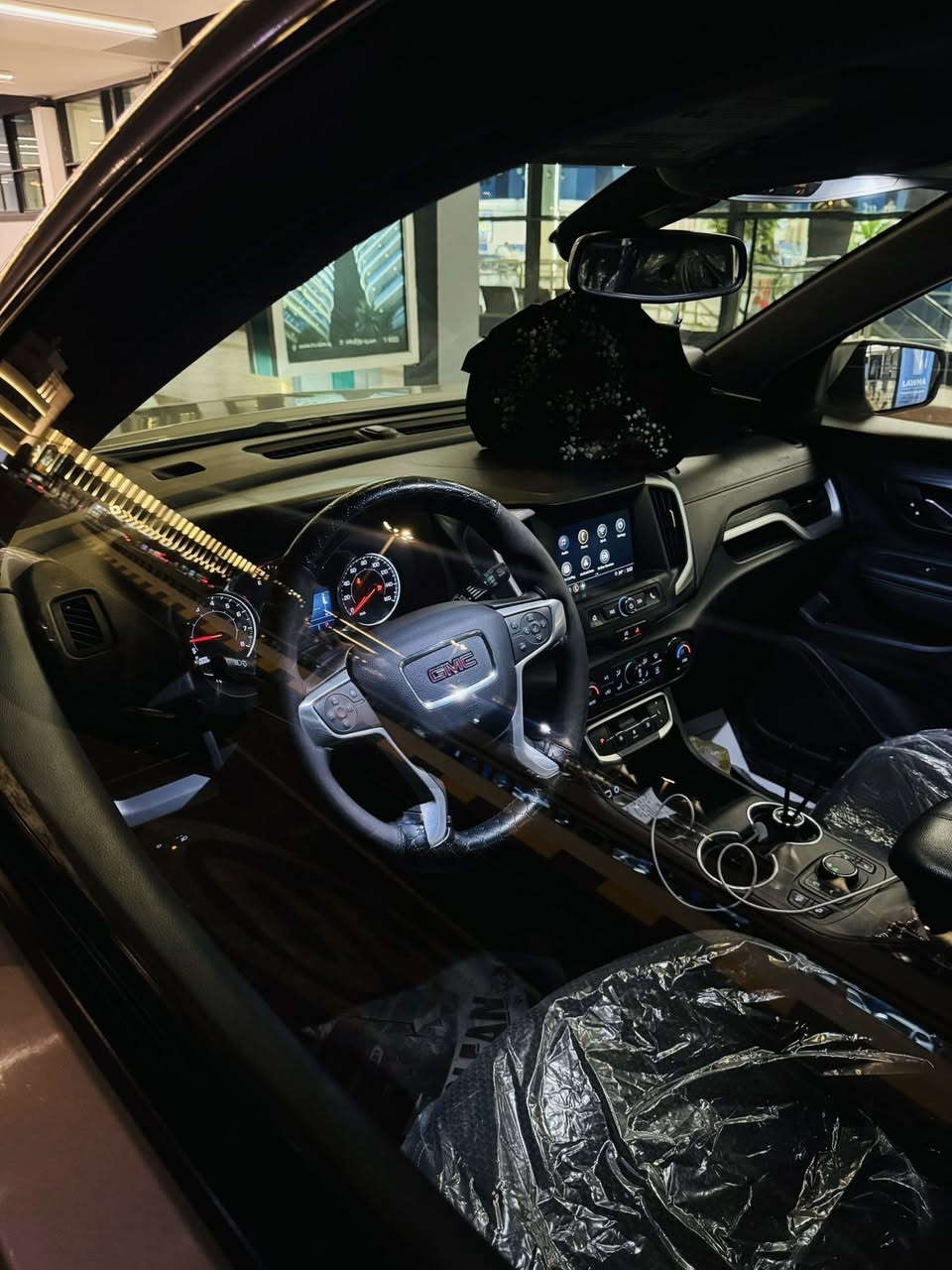 ♛ GMC TERRAIN ♛ SLE 2022
جمسي تيران

حادث السيارة جداً بسيط قبق جنطة وتم تعديلة

سنة الصنع : 2022

عداد المسافة : 40 

 حجم المحرك : 1.5 توربو 

4 سلندر 

كير دگم من 9 سرعات 

5 بصمات + بصمة تشغيل 

تشغيل عن بعد 

نظام ابل كار بلاي + اندرويد اوتو 

تنبيه خروج عن المسار 

مثبت سرعة 

تدفئة كشنات 

وضعية القيادة في الطرق الوعرة 

رادار امامي وتحذير قبل التصادم 

شاشة حجم 8

مصابيح امامية وخلفية LED 

LED نهاري 

نظام ABS 

سايد بريك بصمة 

تبريد قطعتين 

مواصفاتها المعروفة لفئة SLE 

سيارة جديدة وجاهزة على وضع الشركة رقم اربيل الدولي 

عنوان. السيارة بغداد / الكاظمية 

سعر السيارة 200 وبيها مجال

تقاصيل اكثر الاتصال على الرقم ***********
