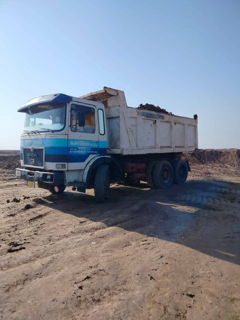 السلام عليكم مان البيع موديل 81محرك البي.. كير 160حصيرة سيارة جاهز.. استفسار  ***********
