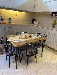 طاولة تركية • ٤ كراسي • سطح خشب مرمري