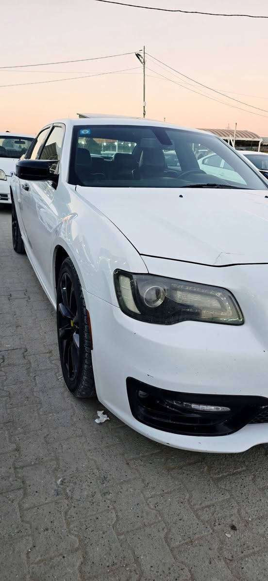 سلام عليكم اوباما موديل ٢٠١٧ بغداد باسمي مكان الديوانيه 
بدون ارباك بدون دواخل معروضه ب ١٩٨ ورقه 
حداديه امامي جديده ويل اس اراتي اصلي وتخم تاير فيتنامي 
ماشيه ١١٩ 
تفاصيل ***********
