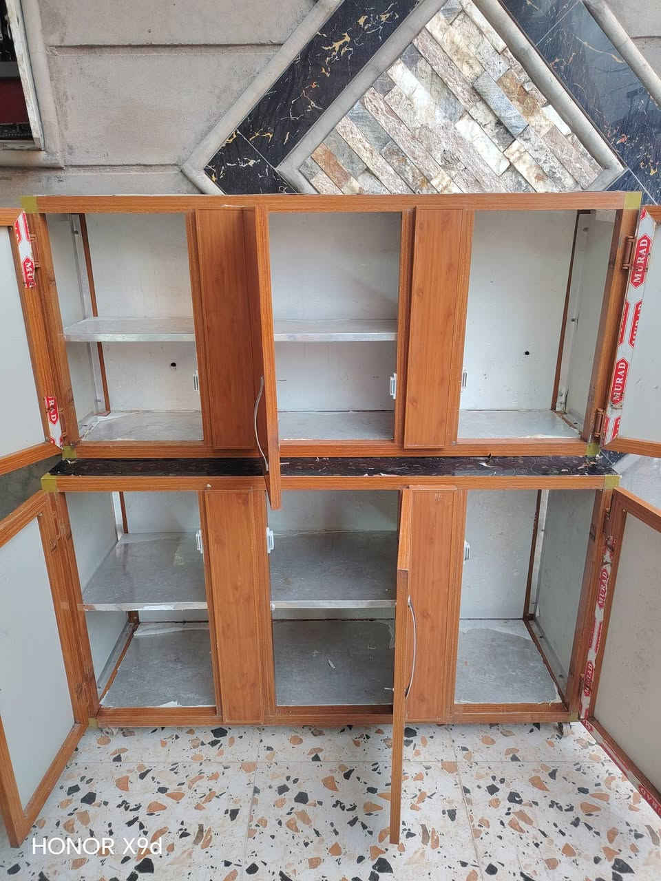 كاونتر متر ونص قطعتين فقط السعر 110 وبي مجال *********** مكاني كركوك حي الحجاج
