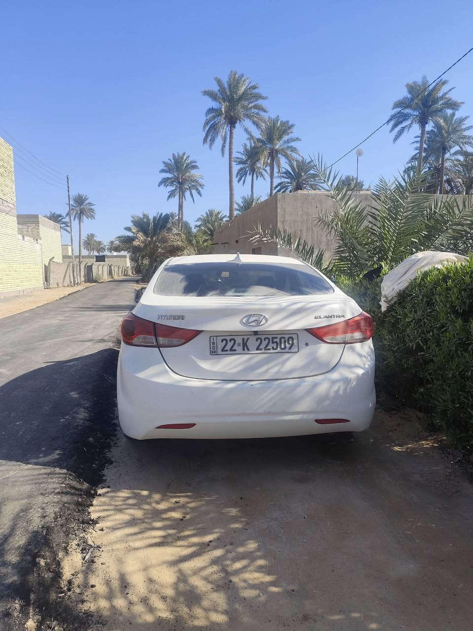 النترا 2013 خليجي
لون ابيض 
مكفول فقط باردات قليلة 
دواخل لونين صاج 
فول عدا الفتحة و البصمة 
هزة جديدة رقم انكليزي اربيل بإسم معقب من النجف 
گير محرك سليم
سعر 110  وبيها مجال بسيط 
للتواصل ***********
