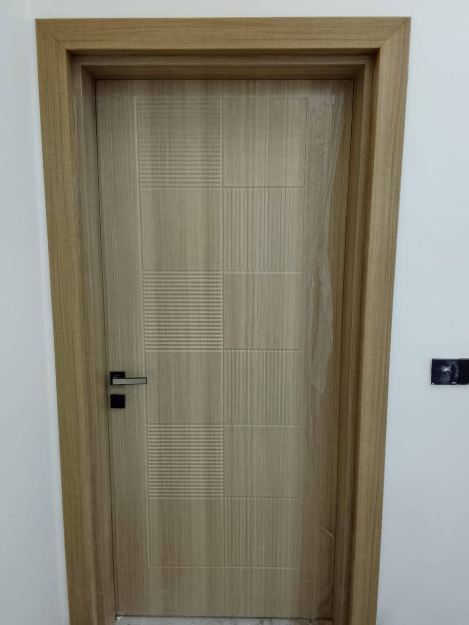 آمكو لتجارة الابواب الداخلية🚪  
#الداخلي
وابواب القاصة الحصينة تركية المنشأ🇹🇷

البيع مفرد بسعر الجملة 
_________________________
-قياس (210×100) 
 •التركي 🇹🇷 ....  ضمان ٢٠ سنة ضد الماء  استبدال

 •الشمالي 🇮🇶......(١٢٥   الف )  ضمان ٥ سنوات

 
🧑‍🔧الشد 🪛
 (٢٥ الف ) لكل باب
_________________________
قياس (230×100)
 •التركي 🇹🇷 .....ضمان ٢٠ سنة استبدال
 
•الشمالي🇮🇶......(١٥٥ الف )  ضمان ٥ سنوات

🧑‍🔧الشد🪛
 (٢٥ الف )لكل باب

_________________________
#الخارجي
( الاسعار تختلف حسب الـقيــاس والعَدد ) 
(🧑‍🔧الشد 🪛 60 الف ) لكل باب خارجي 
_________________________
.للحجز والاستفسار
*********** ☎️ 
*********** واتس اب
.
🚛اجور النقل حسب الموقع تضاف على السعر النهائي
توصيل لكافة محافظات العراق 
 (  ارسل الموقع نجيك لابعد مكان 📍 )
متوفر توصيل وحجز 🚛 📦
تنويه لانتعامل بالابواب ال mdf اطلاقا
موصل - الدركزلية- قرب افران الحرمين
