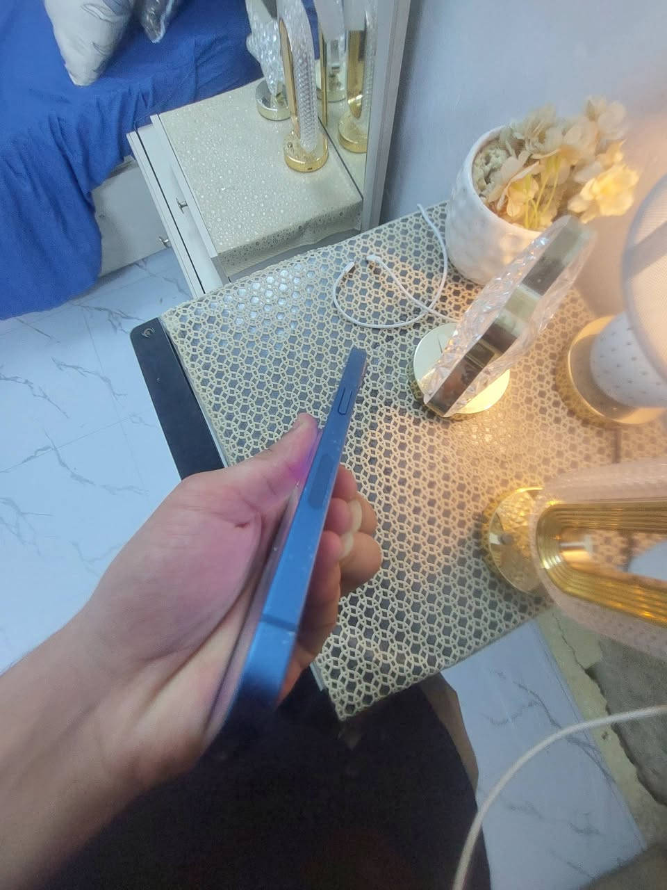 ايفون 13 عادي

نضيف حيل ل جهاز
ع وضع الشركه وتر  
ذاكره 128
بطاريه 83
فقط مبدل عدسه مال كامره وحده منهن

سعره 360
مكاني ابو غريب حي الرساله 
***********
***********
