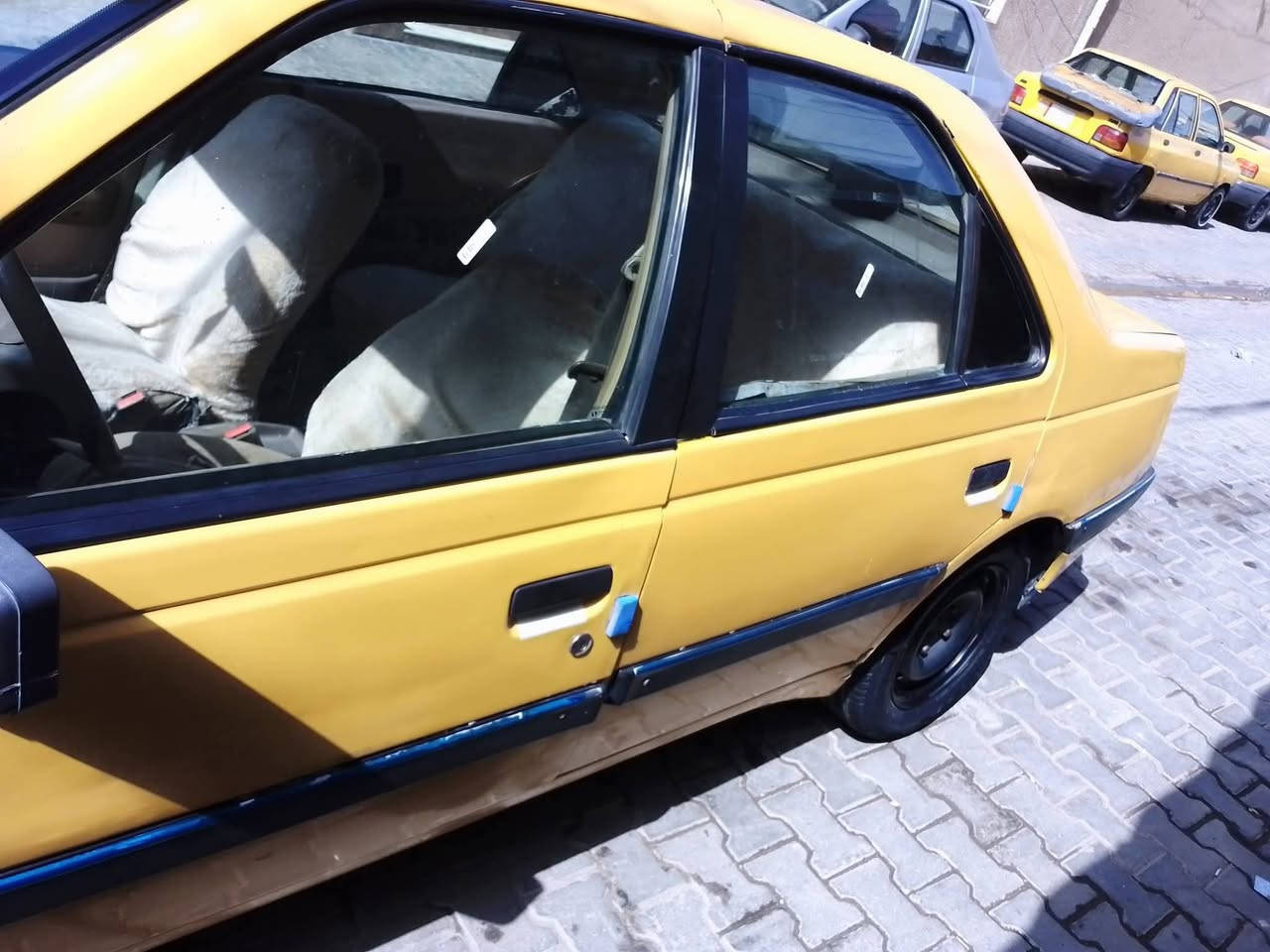 للبيع موديل ٢٠١٠
سعر 25 مصفره هيئه وغرامات ***********
