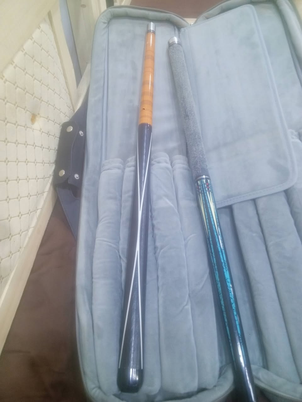 اسلام عليكم شباب كيوب فيوري للبيع اطرحه القديمه وكسره وجام وجنجه يعني عده كامله للبيع السعر 225وبيه مجال وهاذ رقمي ***********
