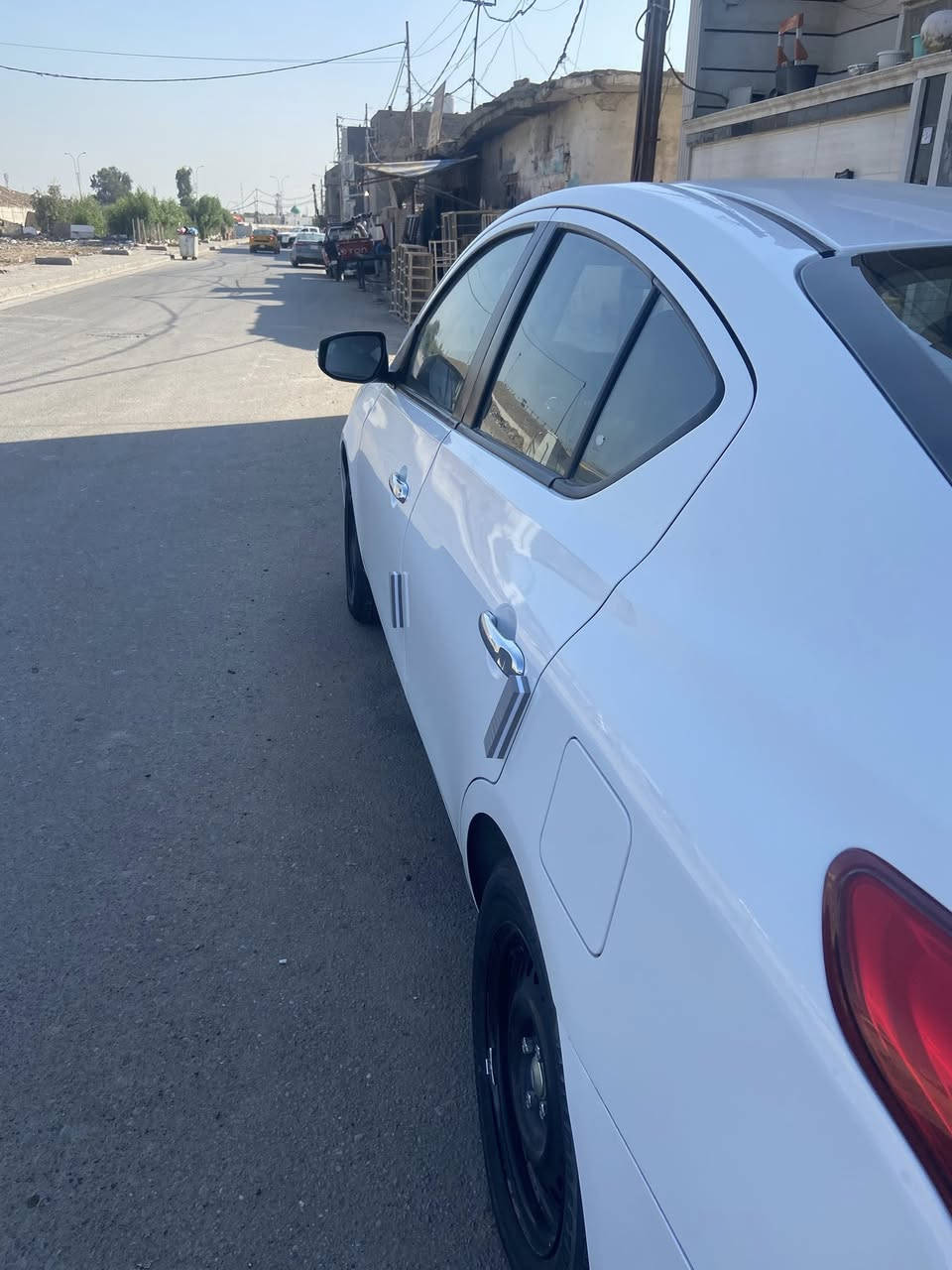 نيسان صني للبيع 2024
رقم اربيل الجديد
ماشية 37الف 
السياره بيها رصعتين بارد اصبعين جامغ الخلفي مينشافن 
ورصعه بل دوسة خفيفة 
سياره حلوه ونظيفة 

السعر 124
***********
