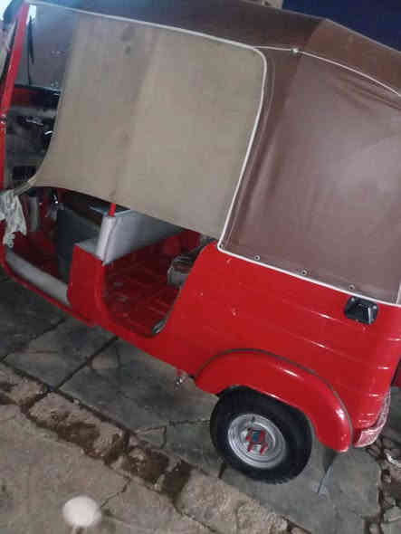 سلام عليكم تكتك البيع موديل
 18شهر 11قريبه عل 19رقم وسنويه كشره مكفوله شويه تكحيل  يم بك لايت  مكفوله من الخياس تكتك بلادي سعر خاص ***********
