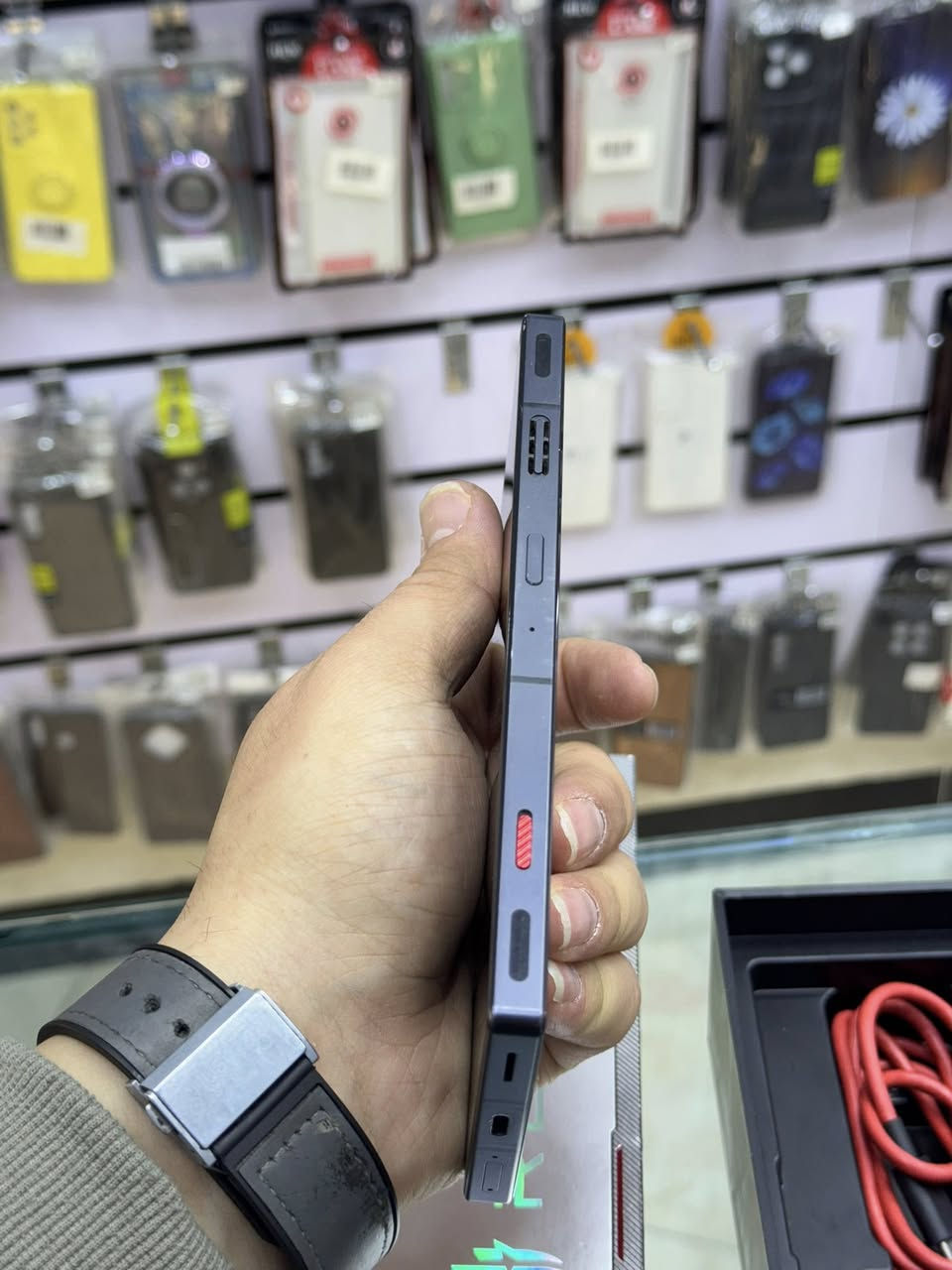 السلام علیکم …

ریدماجیک ٨ برو ،،ذاکرة ٥١٢ / رام ١٦ لون اسود شفاف
فقط عندی نقطە اسود معة شاشە مابی ای شي، کامل ملاحقات و بی ضمان ٣ ایام .

السعر:- ٣٨٠،٠٠٠ الف بی مجال 🔥🔥

——————————
خدمة توصيل متاحة في كل محافظة 🚕🚕🚕

*********** whats app حسین موبایلات
