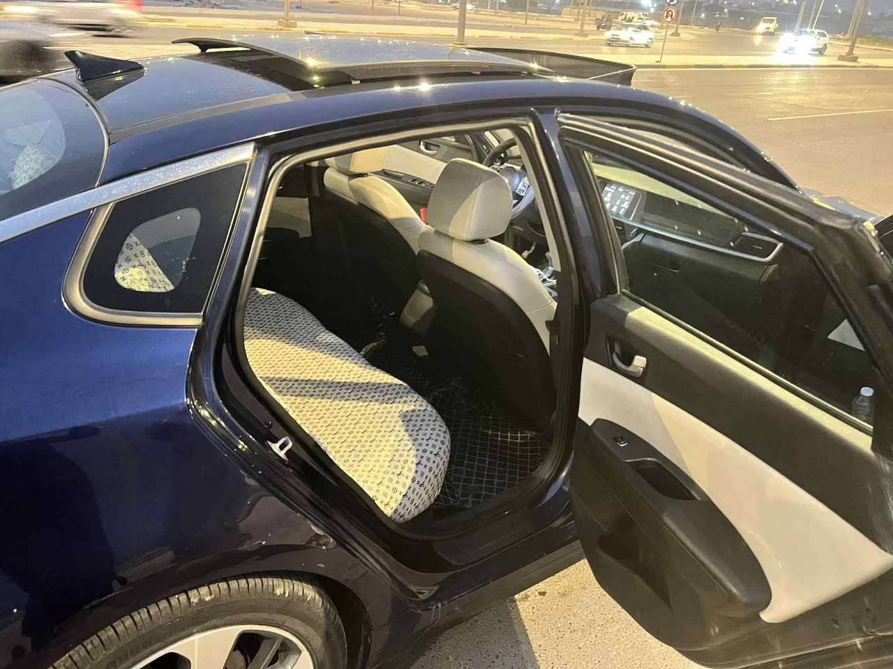 سلام عليكم اوبتما وارد امريكا  موديل 2019 رقم بغداد تحويل موباشر وهذا رقم صاحب  سياره *********** سياره موجود كربلاء المقدسة قرب السطره البرهميه مكلف بل نشر
