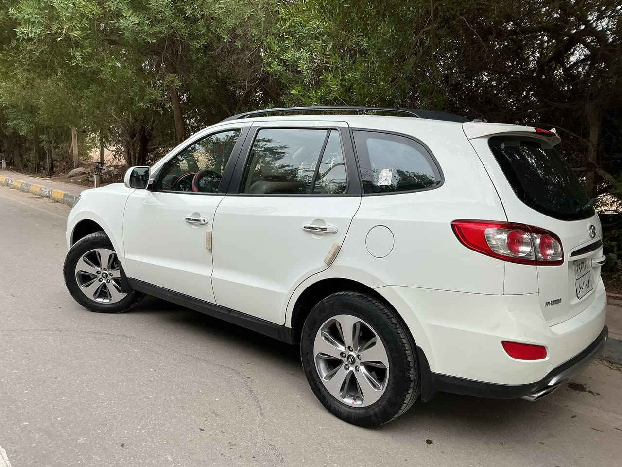 سلام عليكم سنتافي للبيع موديل 2012مكفوله كفاله عامه فول مواصفات فتحه بصمه تحكم ستيرن جهتين مري شفط سياره 7راكب 4سلندر كأمره خلفيه حساسات الكير المحرك تدفئه تبريد زوج تاير امامي جديد رقم أربيل تبريد 3قطع سنتر لوك جميع الأبواب كشن السايق كهربائي كشنات السياره جلد بلاد مانع انزلاق السياره قطرة صبغ مابيها وإلا معجون بصمه عدد 2ثلاجه جكمجه والسياره بيها ملاحضات بسيطه داخل السياره صاج اخوان السياره استخدام شخصي للبيت فقط على أيدي افضل أنواع الزيوت ابدلها مؤتل شركه غنيه عن التعريف السعر 165بيها مجال حك الجيه 
مكان السياره نجف كوفه 
الاستفسار اكثر عن المواصفات 
***********واتساب
