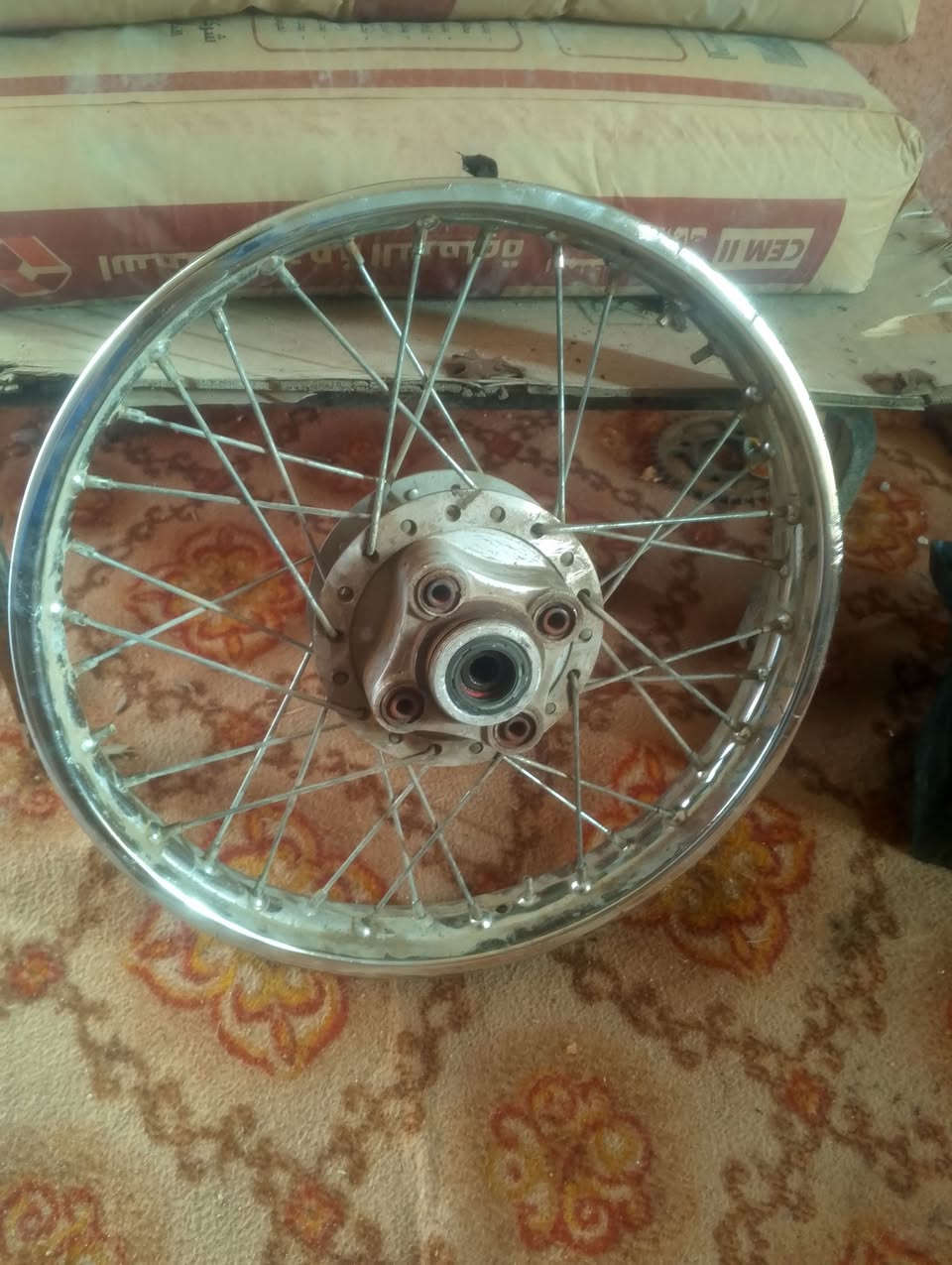 متاح غراض دراجه للبيع كشن سي داي ب12 ولثاني ب5 ولماشه ب5 والصالنصات وحده ام النجمه على 7  والسكان ب3 ولركبه ب5 ودبلات ب5 ويل خلفي ب10


**إذا كنت صاحب هذا الإعلان وتريد حذفه لأي سبب، رجاءا أرسل رسالة إلى الدعم الفني**