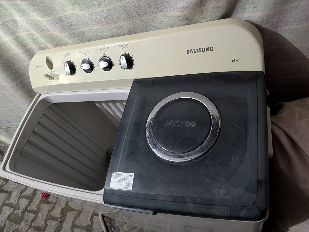 غسالة سامسونج اصلي حجم كبير 15 كيلو السعر  200 مكاني نجف تواصل خاص او ع رقم وتساب ***********
