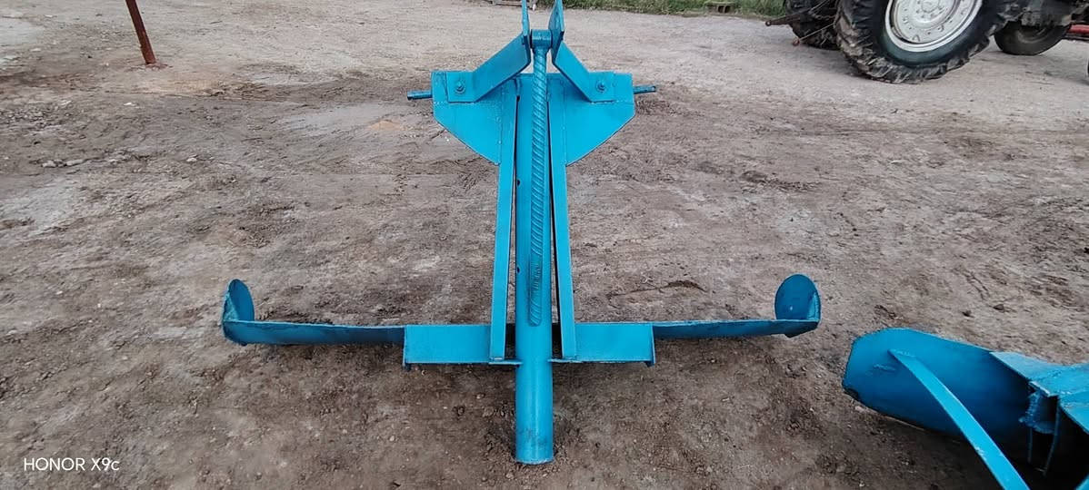 السلام عليكم ألات زراعية العنوان بغداد اليوسفيه ***********   ***********
