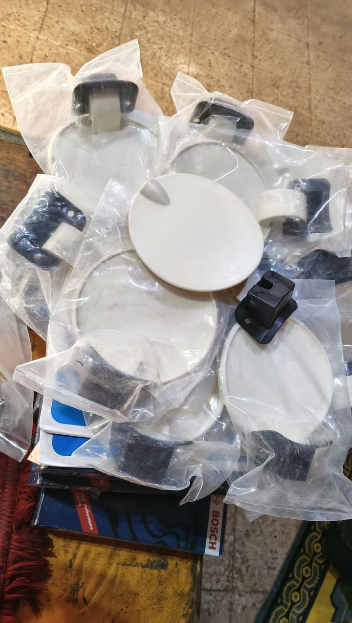 وصل.  وصل.    غطاء تنك خارجى فيكترا موديل 95.   جديد. فيكترا A@


**إذا كنت صاحب هذا الإعلان وتريد حذفه لأي سبب، رجاءا أرسل رسالة إلى الدعم الفني**