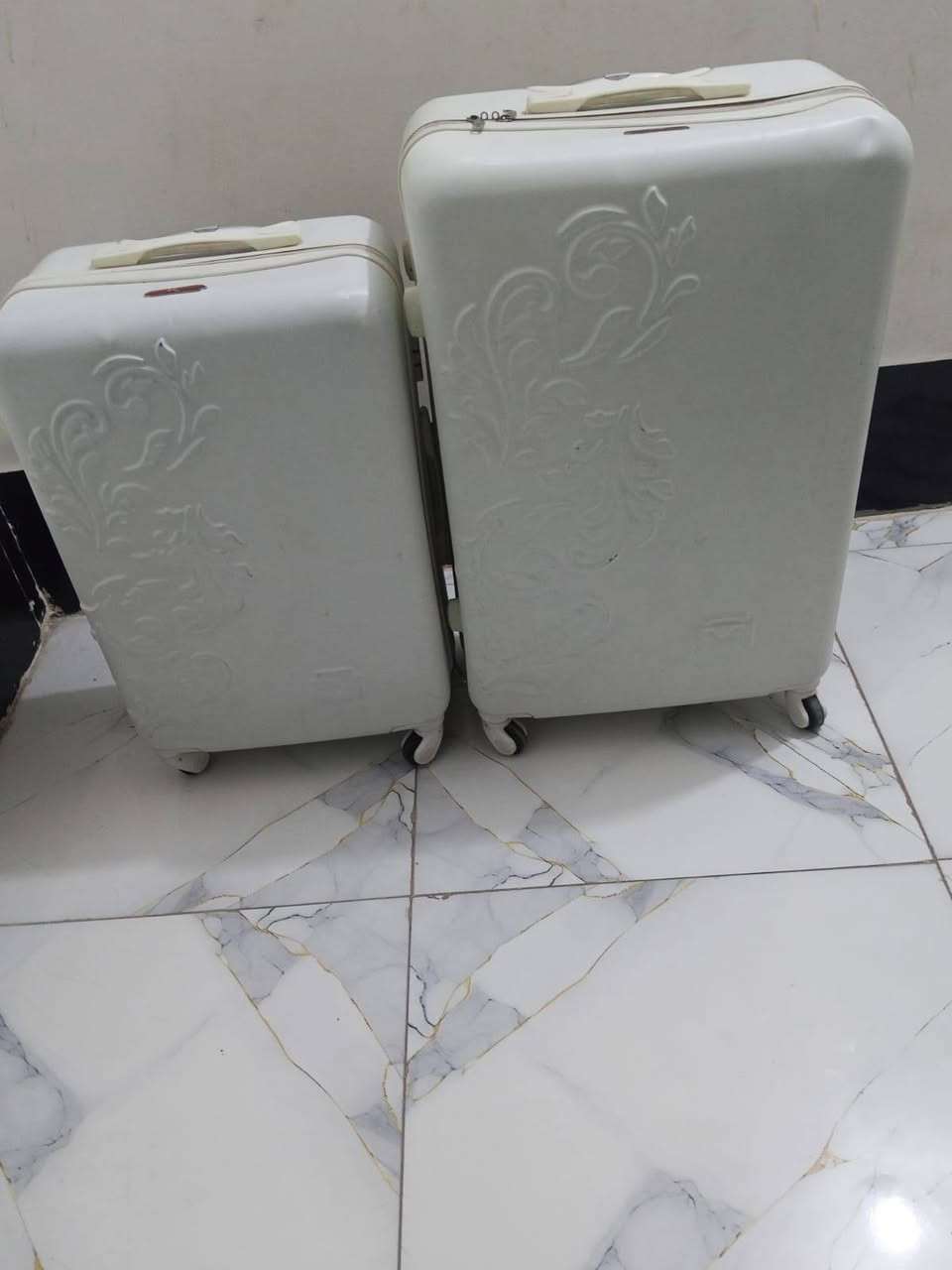 سلام عليكم غرفه اخشاب للبيع نضيفه كلش
*********** الغرفه 500وبيها مجال والجنط رمز سعرهن 75 مكلف بنشر
