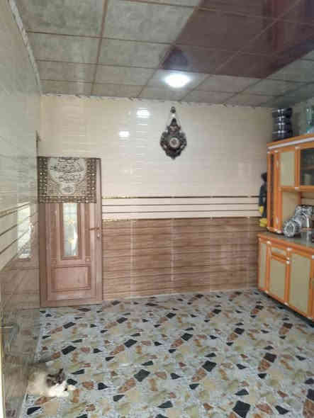 السلام عليكم ///  بسبب الوعود الكاذبة        بسب الوعد الكذبة إعادة النشر  بيت للبيع سند زراعي المساحة 300 مشمول بقرار التمليك بناء حديث يتكون من 5قرف 3فوك 2جوة استقبال+مطبخ حار بارد البيت مجهز بلسقوف والسيراميك الموقع.  الشرقاط اجميلة شارع عشرين فرع دكتورة فاطمة.   السعر 80 اقصاط مابيع // الاستفسار  علا الرقم *********** ///***********
