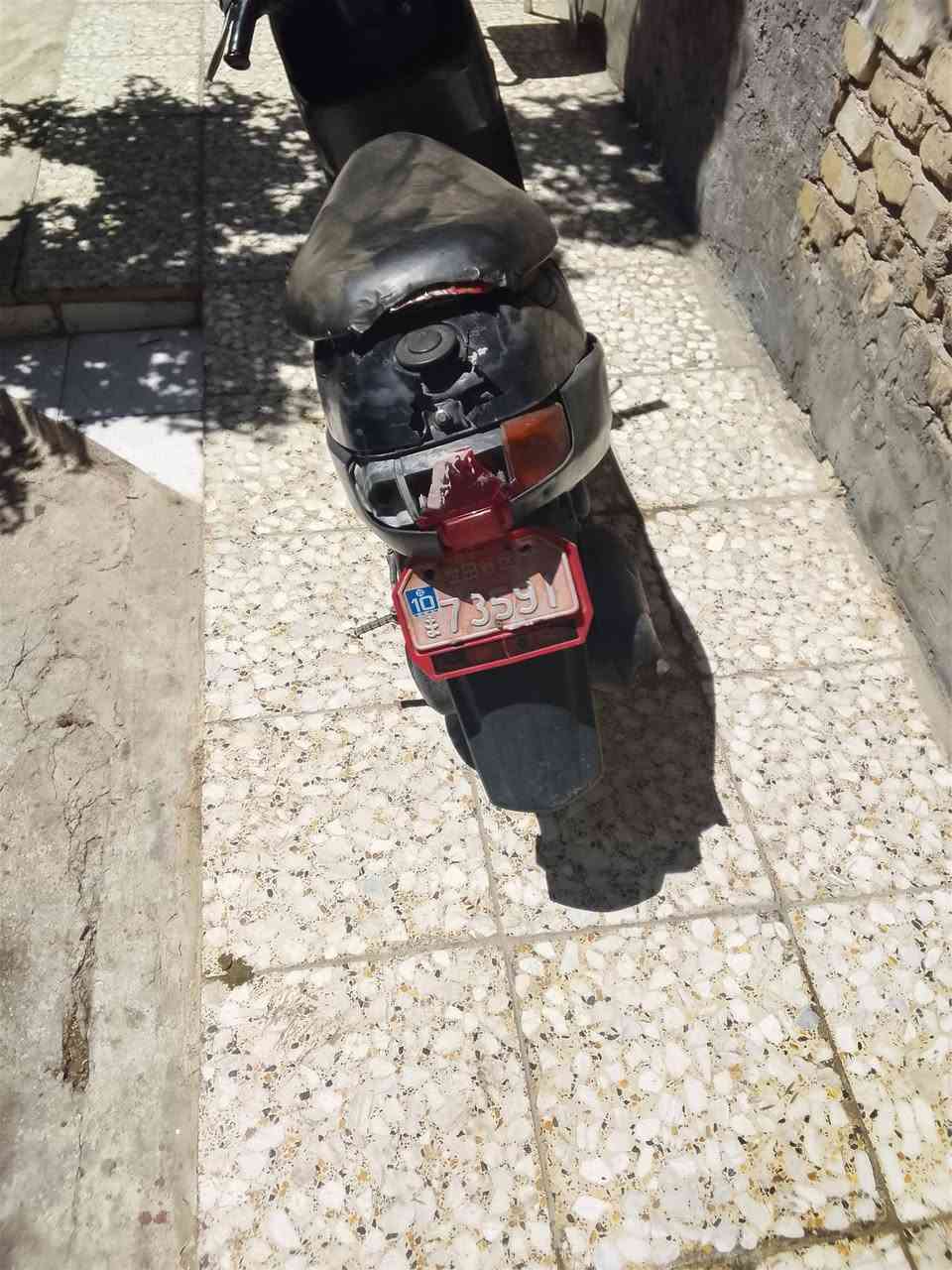 السلام عليكم دراجة بطة دراجة شقالة من اول هندر
سلف تشتغل بس عوزهة باتري ابيع كوم حديد 
دراجة بيهة كلج لخلفي رياضي بس دراجة 
كوم حديد مكاني بغداد مدينة الصدر 200وبيعة مجال ***********
كوم حديد
