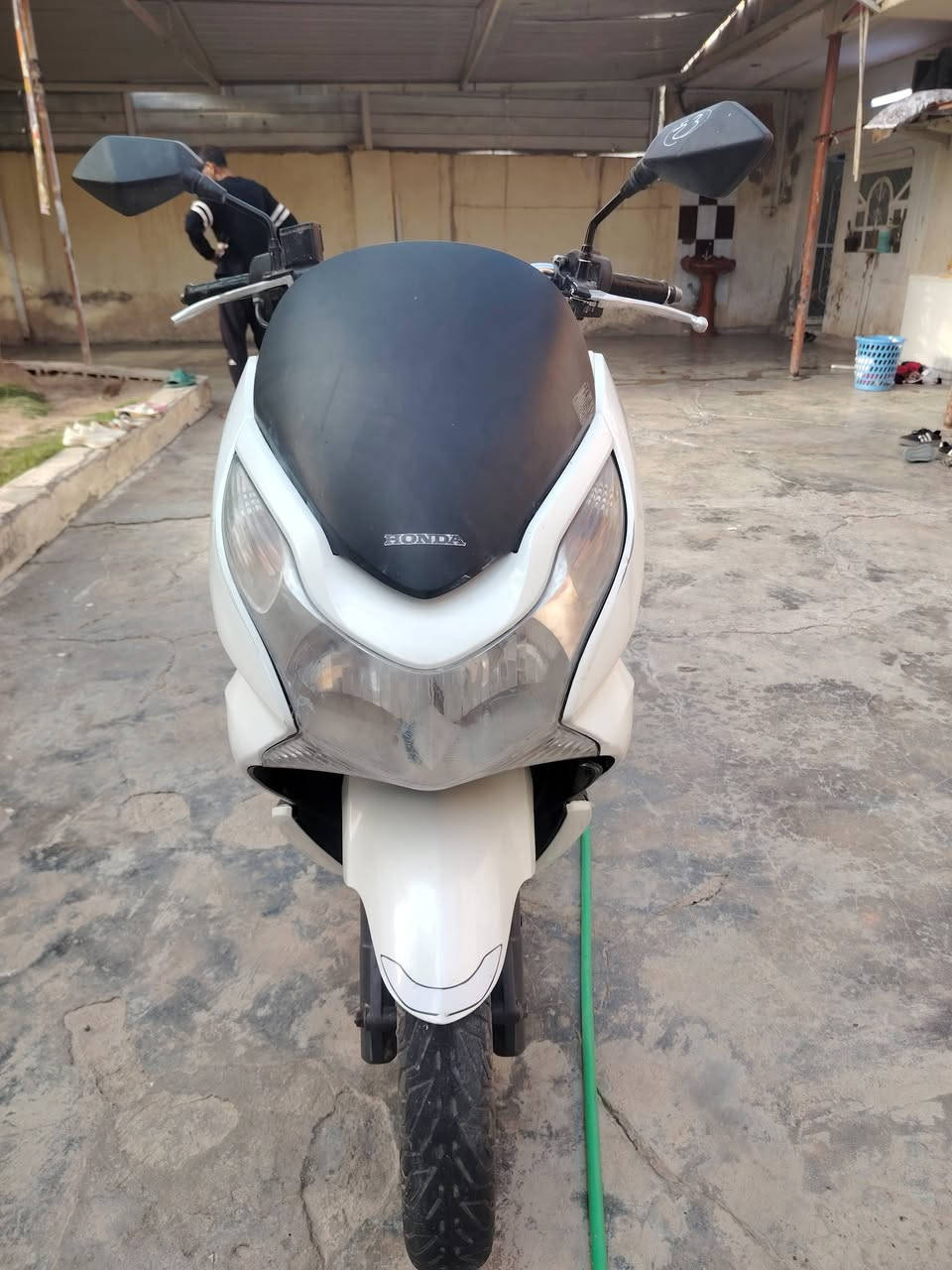 سلام عليكم ورحمة الله وبركاته بيسي اكس لعبيع جيل اول  2016 سعر ١٢٠٠ العنوان ديالى بعقوبه ***********
