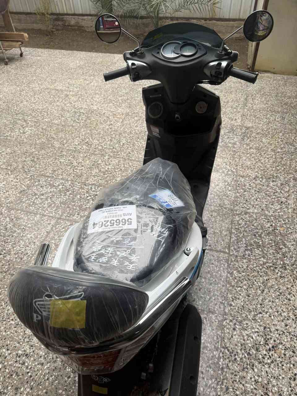 سكنس فحل بلاديه ومكفوله
السعر بـ 1250 مليون ربع 
مكان زعفرانيه 
***********
