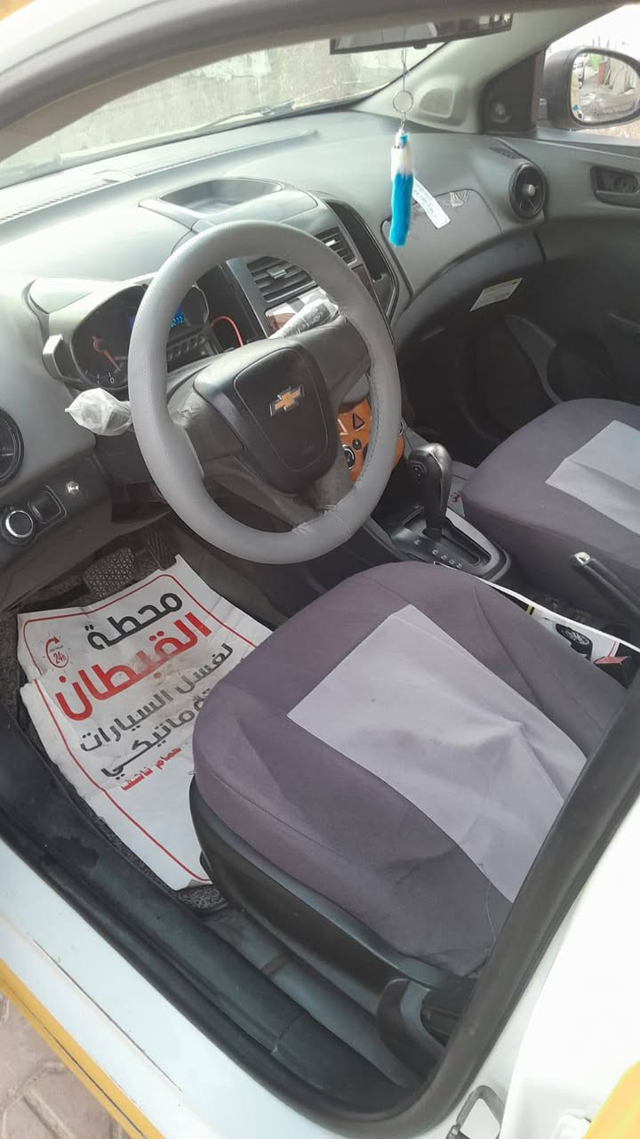 السلام عليكم للبيع شوفو ليت سونك موديل 2012وارد خليجي مكينه 1600 ياباني جديده قبل 20يوم شديتها رقم إنكليزي  الجديد مصفره هيه وغرامه تحويل ثاني يوم مكاني بغداد  الشراي يتصل وهاذه رقمي *********** سعر 53وبيها مجال
