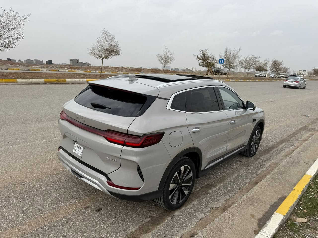 بي واي دي 2025 الوحش الصيني  🚘سونك بلاس 

فول مواصفات ///

موديل 2025 بلكن هايبرد فوول مواصفات 1/1 

سقف بانوراما . 13 كاميرا. اوتو بارك . جلد كهرباء رادارات قياده اليه هوووواي مواصفات متخلص  
ماشيه 7000
متوفره بكامل الملحقات الاصليه
السعر 31 مليون و500

 مكان السياره بغداد القادسيه

الاتصال والاستفسار 

0773 252 8781
