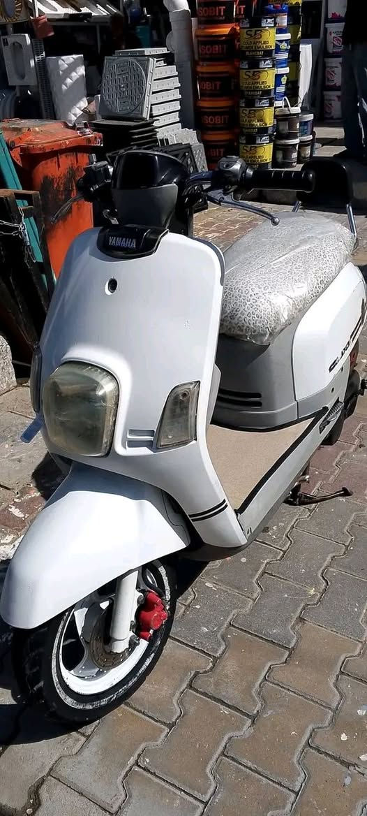 سلام عليكم دراجه بوليس نضيفه سلف هندر كهربايات كلها شغاله تجي وتفحص 
السعر 600 وبيها مجال 
العنوان بغداد مدينة الصدر 
الرقم ***********
