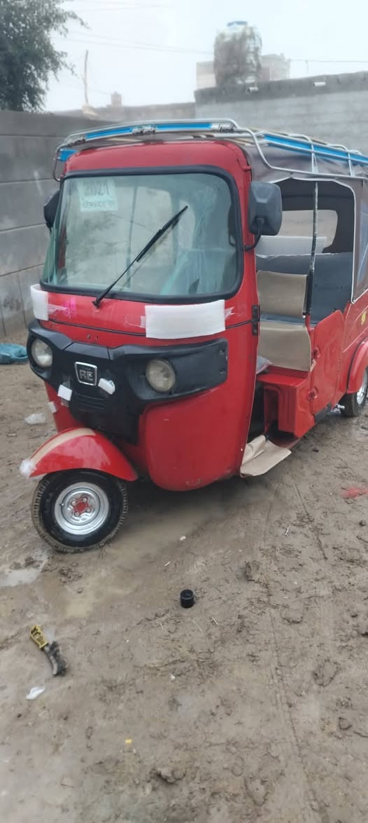 سلام عليكم تكتك للبيع مكفوله كفاله عامه رقم وسنويه تحويل ثاني يوم رقم بصره سكن ناصريه موديل 22شهر 8سعر 6 مليون وبيهه مجال نتصال عله رقم ***********
