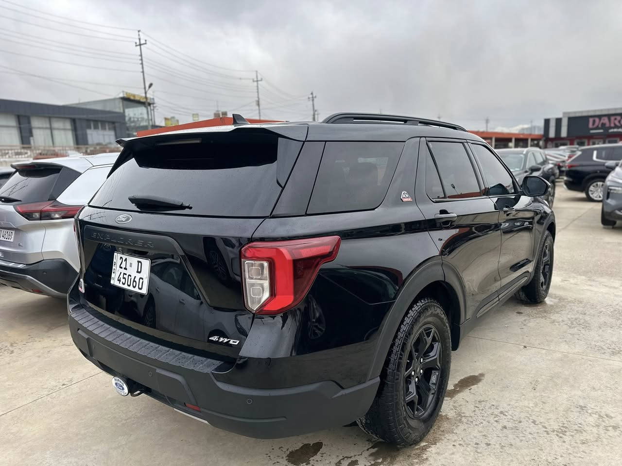 سلام عليكم
فورد اكسبلور 2022🇺🇸🇺🇸

السيارة حادثه فقط شباك امامي مكسور بدون صبغ 

مكان السيارة سليمانية 

مواصفات TIMBERLINE

شاشة جبيرة 

كامرات ٣٦٠ درجة

حساس امامي خلفي 

رادار ٣٦٠ درجة 

بانوراما 

بصمة بصمة ابواب 

تشغيل عن بعد 

كشنات هيتر 

كشنات كارباء جهتين 

استيرن هيتر 

شحن وايرليس 

كيج الكتروني 

كشنات سياحي 

فور ويل 

انظمات قيادة 

اطفاء ذاتي 

صندوق شفط 

امراية شفط 

لايتات ليد و دبل عدسات 

بگلايت ليد 

هندربريك بصمة 

اوتو هولد 

كشنات لونه مميز زيتوني 

ماشية ٣٣ ميل 

السيارة كلش حلوة و جديدة بلواقع هم 

كير و مكينة كله مكفول بدون اي عطل

السيارة بيهة كتاب جام مضلل هم  

سعر ٢٨٥$ بي مجال  

رقمي ***********

ابشرط تحويل
