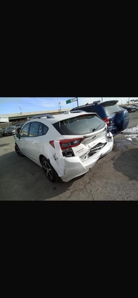 سلام عاليكم سوبارو مديل 23سياره بدون ايرباك فول موصفات رايدها 130 بيها مجال حك جيه هذا رقمي ‭0774 228 0526‬
