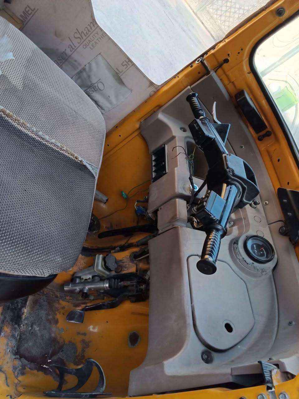 السلام عليكم تكتك موديل 19 مرقمه بسمي بيهه خياسات لامعمره ولا مصبوغه سعر 5500 مكاني  بغداد شهداء العبيدي رقمي ***********
