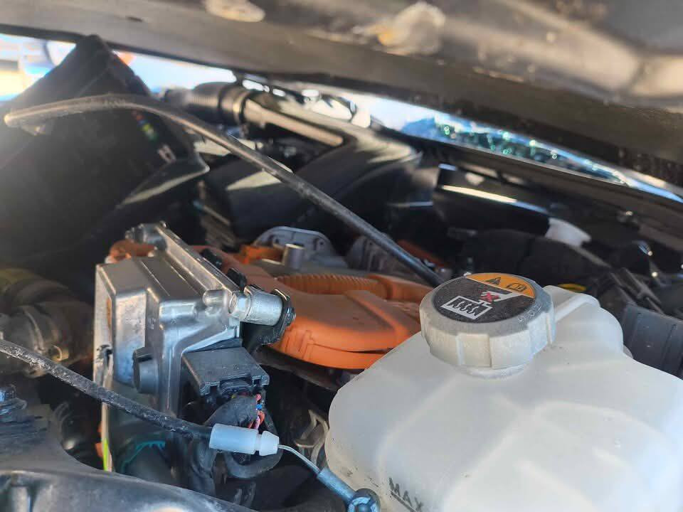 سلام عليكم سوناته 24 هايبرد سياره حالين ابعمان اوسعر 90قفلهه تباع عله وظعهه الاستفسار ***********
