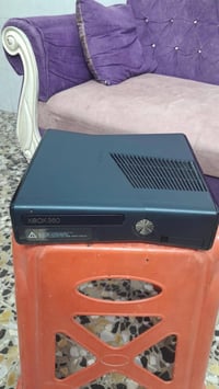 Xbox 360 • مهكر ٢٧٤ لعبة • ٢ جوستكات
