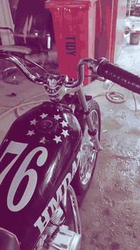 دراجه للبيع وراق صولي تعمير شاصي 17 والباقي 25 دراجه بيه نهضه حلوه كلش السعر خاص *********** بي وتساب الموشراي لايتعبني ويكسر بحلالي السعر 800 وبيه مجال قليل حك الجيه
