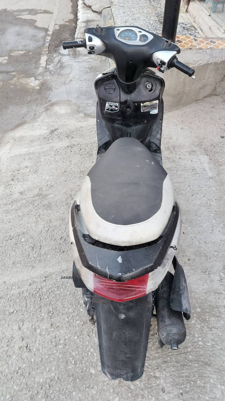 سلام عليكم
دراجة سكنس نثيه ياباني كهربائية ستاند كهربائي شغاله كلهن المكينه مفتوحة بس الدراجه نضيفه الكفرات بلادي 

.

سعر. 300 وبيها مجال 🤍

. 

العنوان.  بغداد مدينة الصدر 

. 

***********
