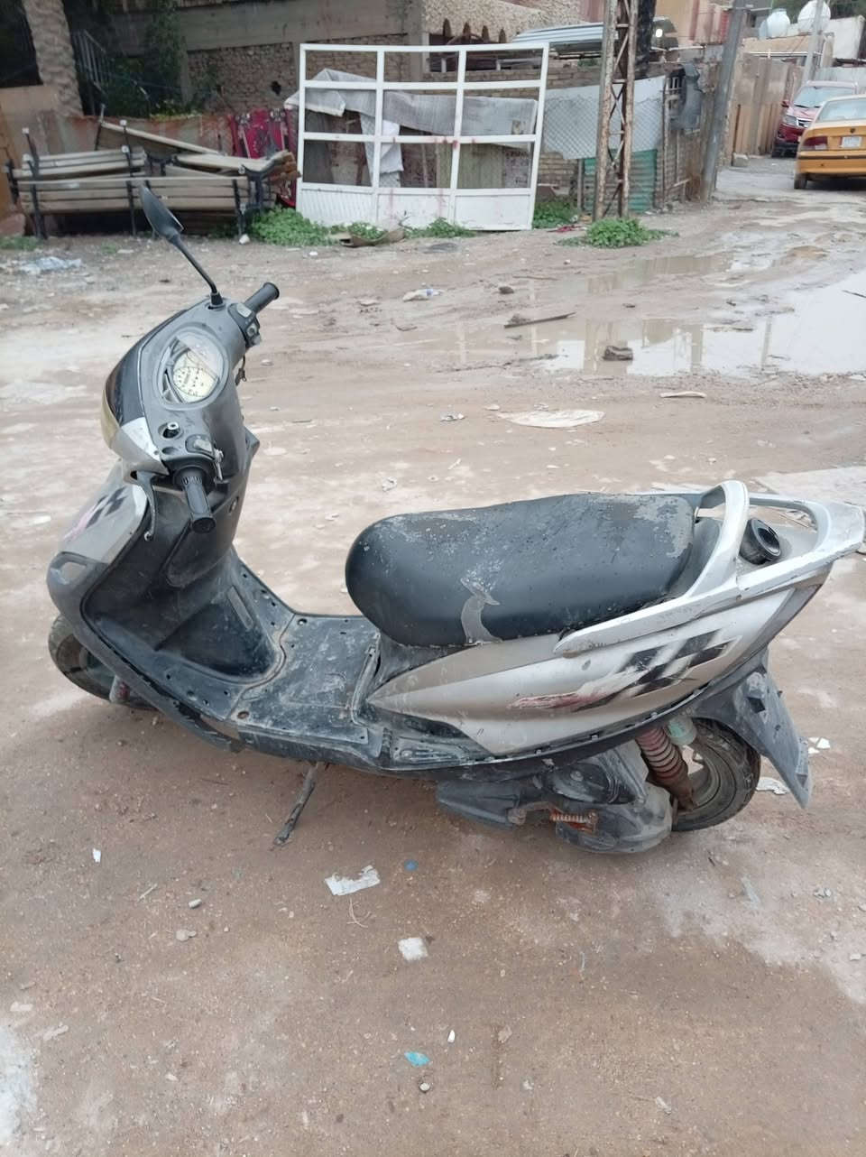 دراجه جانت كايمه وچفتناها ورجعت وره فتره هم عطلت مانعرف كايمه لو تفيلس تاخذوها واقع حال السعر 150وبي مجال شي بسيط عنوان بغداد البياع 
***********
