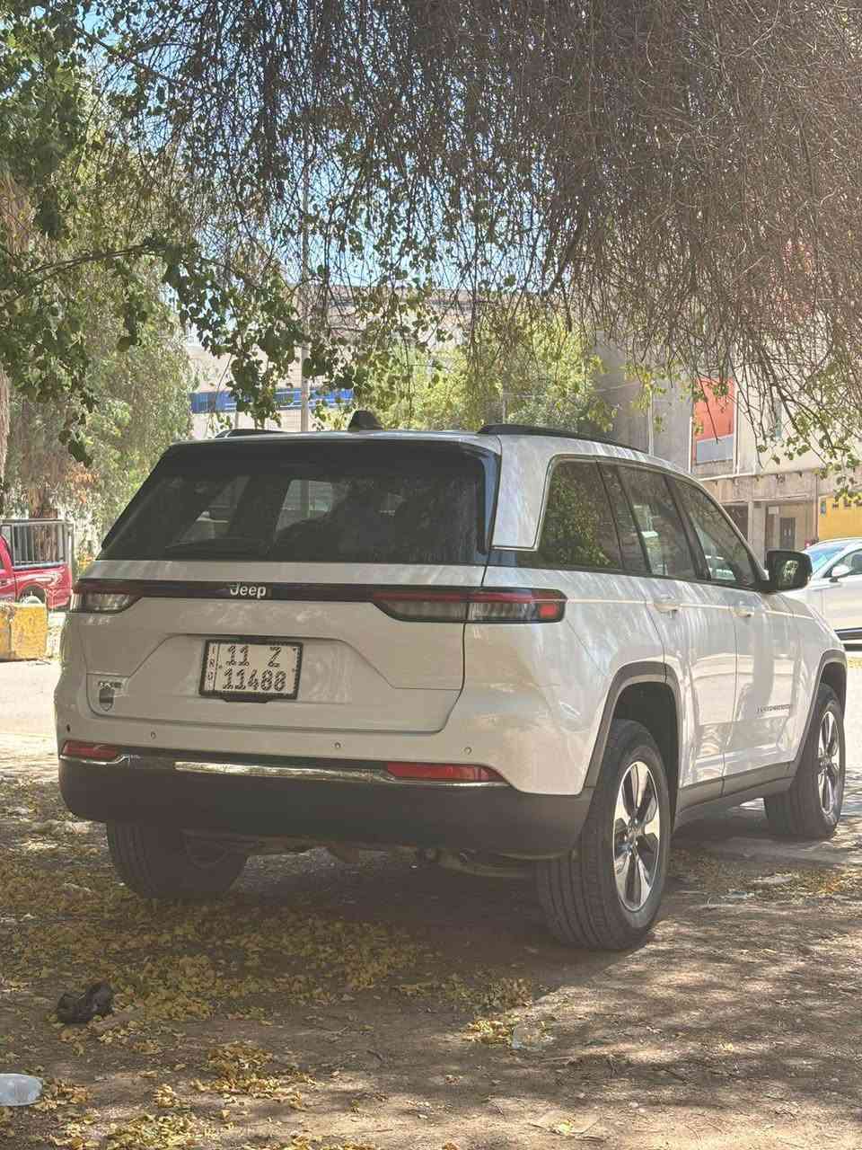 سلام عليكم من رخصه الادمن المحترم سعر 270بيه مجال موديل 2024
جيب لمتد فول موصفات

‭***********‬

بغداد رقمه شبه مميز ‭
حادثه موضح شاصي لغد كفاله راديترات نفسهن راجعات فقط بنيد مبدل ماشيه 50 
جديده سياره بوضعيه الشركه 
كير محرك كله تبريد خير من الله 
مكان سياره الدوره ‭***********‬ بغداد, العراق
