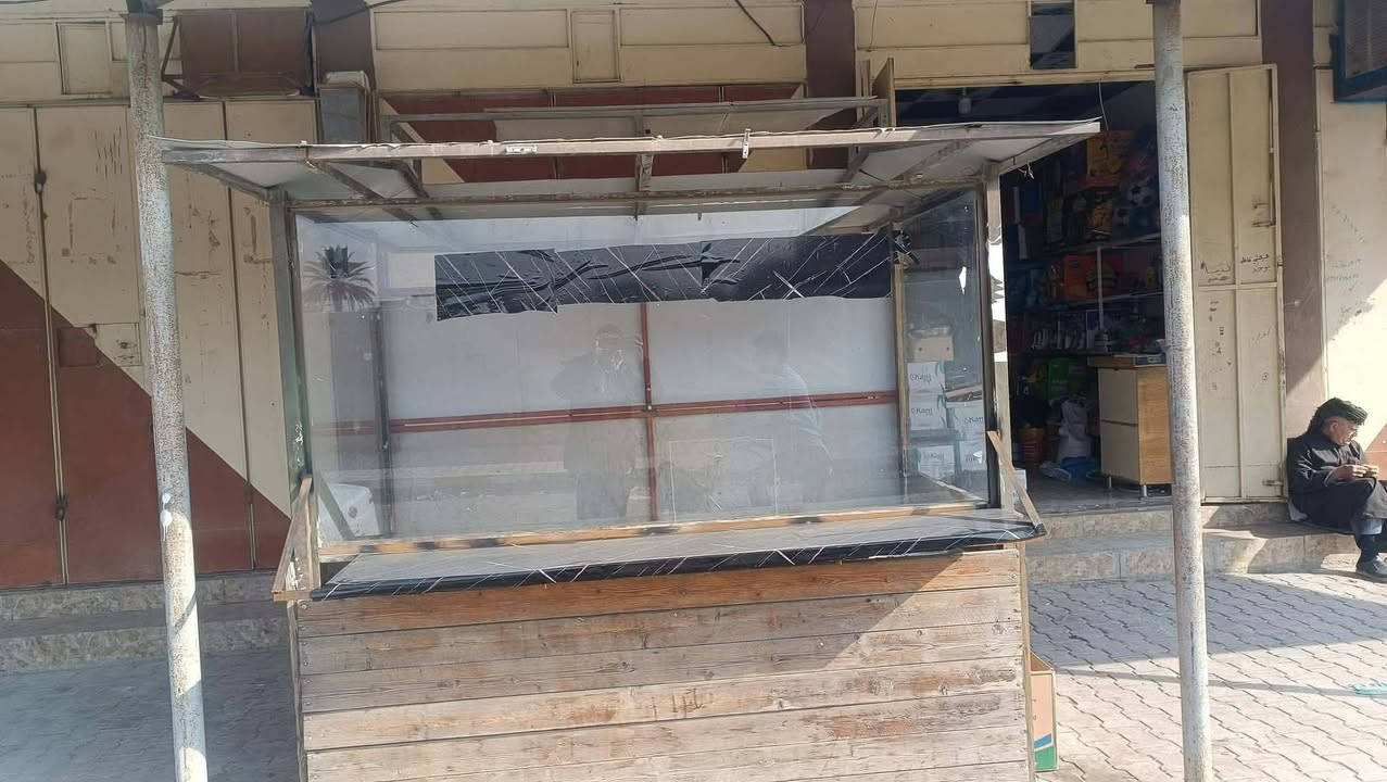 سلام عليكم مكلف بنشر. جنبر مال لفات. للبيع سعره 160بي مجال رقم صاحبه ***********
