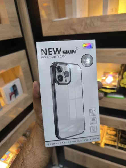 السلام عليكم شلعة كفرات ايفون موديلات حديثه كل لايتمات  عدد 135 قطعه  
***********
