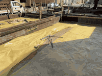 عرض الهيكل  240 الف للمتر الواحد 🧱 
مواصفات بناء بأعلى المعايير :

⭕️ فرش الأرض بطبقة سبيس وحدلها لضمان استقرار التربة
بعد التأكد من رصانه الأرض
⭕️ فرش نايلون زراعي ثقيل لحماية الأساسات

⭕️ تنفيذ مجاري داخل الرفت بمواد عالية الجودة امل الشريف او البركة حسب اختيار الزبون 

⭕️ تسليح الرفت بحديد F.F او روهينه مفحوص مختبريًا وفقًا لمواصفات دقيقة

⭕️ صب الرفت باستخدام كونكريت من نوع 35C لضمان قوة ومتانة الخرسانة

⭕️ إعداد بادلو بارتفاع 10 سم لتعزيز الأساسات

⭕️ بناء الجدران باستخدام طابوق الشارقة مع رمل مفحوص مختبريًا   تحت إشراف كادر مهني مختص

⭕️ تنفيذ شبكة أنابيب للسبالت والساحبات لضمان التهوية الحديثة

⭕️ تركيب فريمات حديد للأبواب والشبابيك لضمان المتانة والجودة

⭕️ ارتفاع السقف الأول 3.30 م حيث يكون ارتفاع الطابوق 3 متر ورباط كونكريت 30 سم لكل جدران الطابق وارتفاع بقية الطوابق 3.10 م 

⭕️ صب السقف الأول بخباطة مركزية بمواصفات متقدمة
بأستخدام كونكريت C35 لضمان قوة ومتانة السقف

⭕️ تأسيس كهرباء بوري مد انابيب داخل الجدران

⭕️ تأسيس ماء 

⭕️ هذه المواصفات تشمل كل طابق من البناء لضمان أفضل جودة وأعلى معايير.

ــــــــــــــــــــــــــــــــــــــــــــــ

 لتصميم وتنفيذ منزلك  تواصل معنا الان 

الاتصال على الهاتف 
***********

 او زيارتنا في مقر المكتب مكتب التراث الكائن
في العروبة مقابل اللجان الطبية شارع سيد مكي
