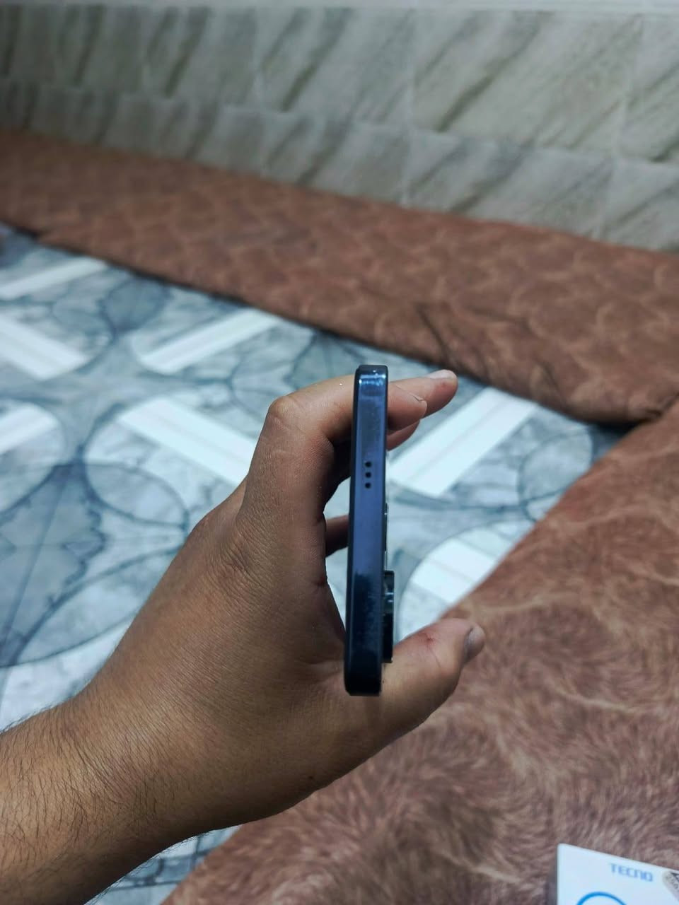 مكلف بالنشر تليفون للبيع كمون 20 برو 4جي تليفون نظيف 
نظافه 90% الذاكره الذاكره 256 الرام 8 + 8 تليفون معروف 
المكان حي الانتصار شارع 60 قرب جامع الغرباء 
السعر 150 بي مجال 
***********
