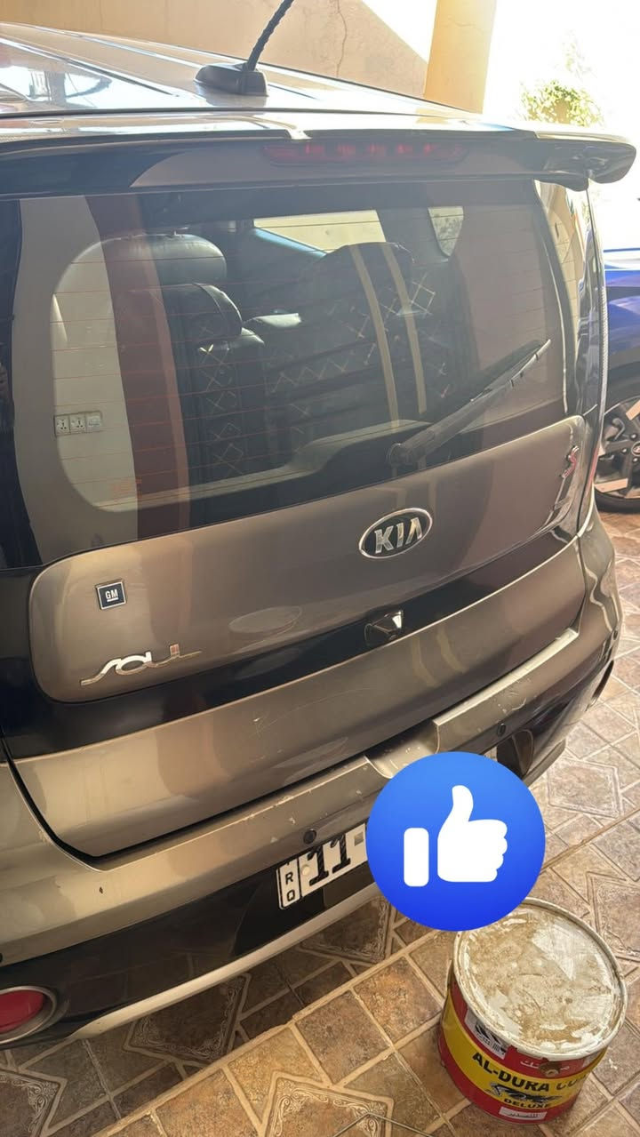 كيا صول 2017
محرك 2000 GDI
مواصفات اعتياديه رقم بغداد باسمي مشروع وطني 
حادث سياره بس بارد باب الصدر والي وراها 
واهنى نصبغ بيها جامرلغ امامي مال سايق
رقم الهاتف : ***********
