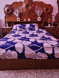 غرفة نوم مستعملة سعرها ٣٠٠ وبيها مجال مكاني بغداد 07729657425